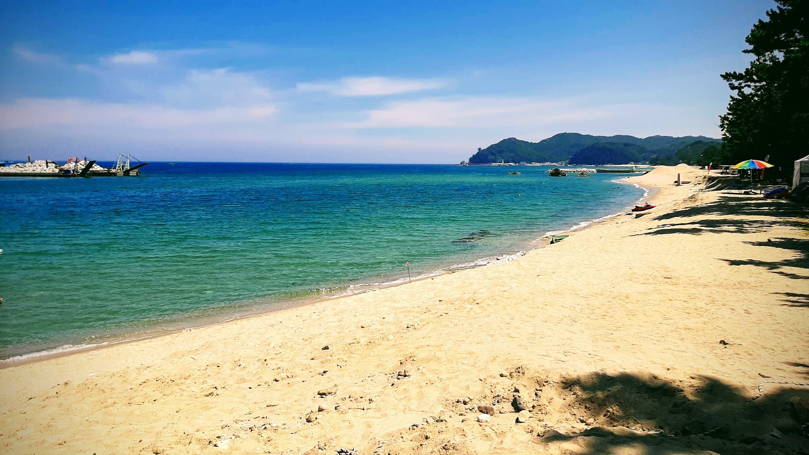 Wonpyeong Beach的照片 带有长直海岸