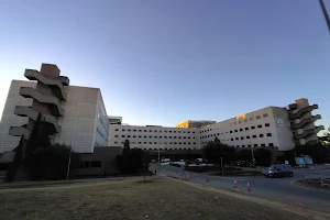 Hospital Universitari General de Catalunya : Cardiología image