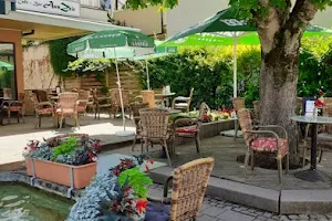 Café Restaurant zum Brunnen Neapolitan Pizza & Pinsa & Gyros 100% Rind image