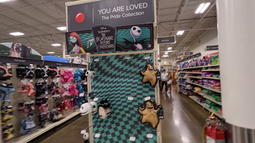 Pet Supply Store «PetSmart», reviews and photos, 2216 E Springs Dr, Madison, WI 53704, USA