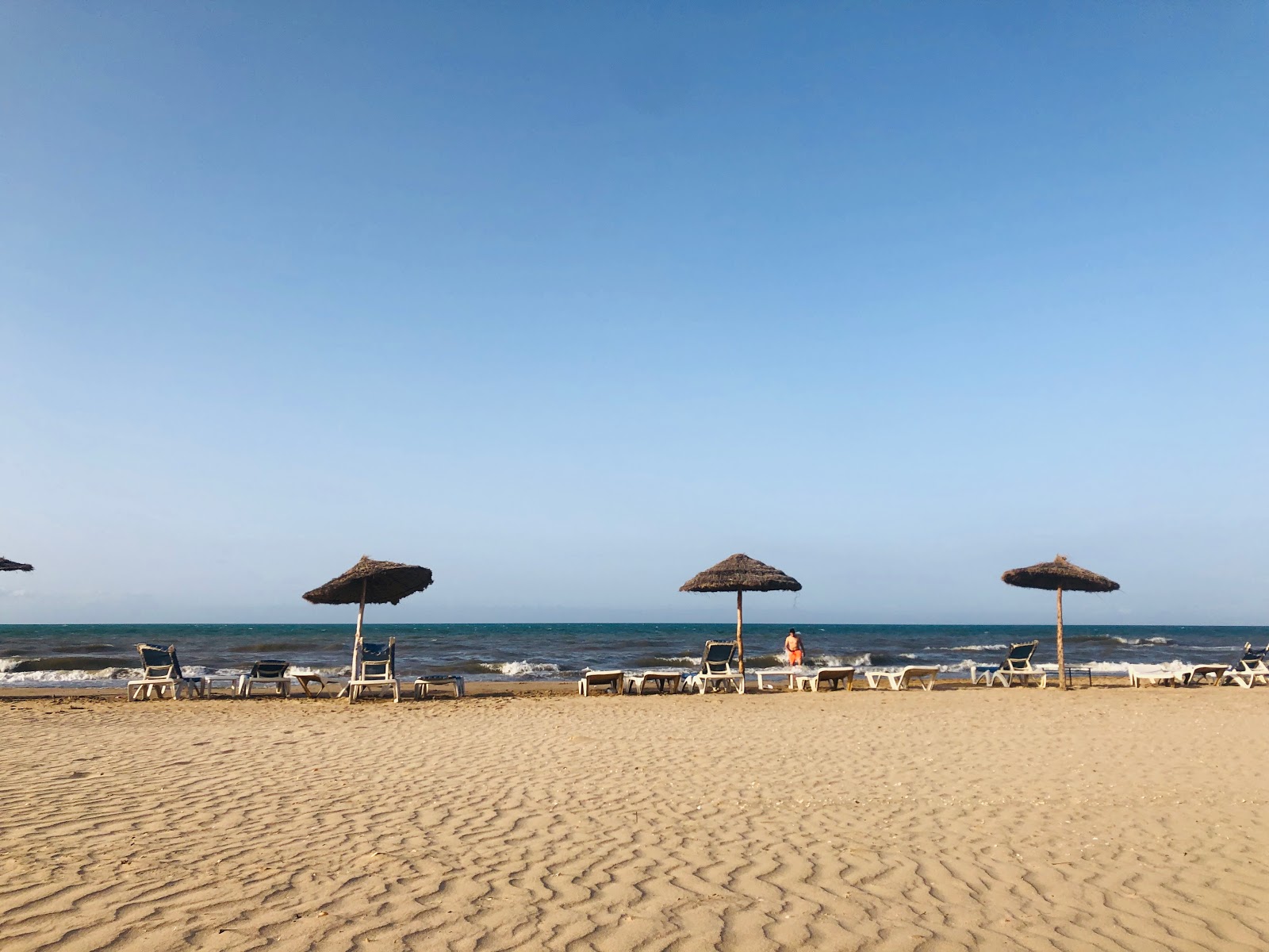 Raoued plage'in fotoğrafı imkanlar alanı