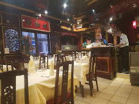 Atmosphère du Restaurant chinois Restaurant Le Singapour [Ventes A Emporter, Toulon] - n°9