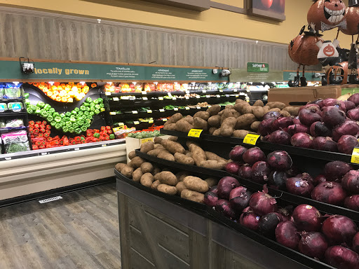 Grocery Store «Safeway», reviews and photos, 1801 W 11th St, Tracy, CA 95376, USA