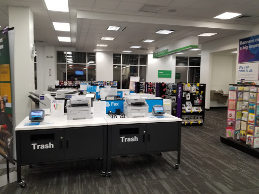 Print Shop «FedEx Office Print & Ship Center», reviews and photos, 4717 Sharon Rd #1a, Charlotte, NC 28210, USA