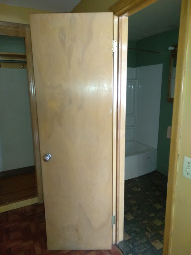 Door Supplier «Bauer Brothers Salvage», reviews and photos, 2432 N 2nd St, Minneapolis, MN 55411, USA