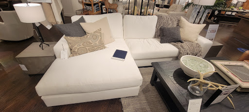 Shopping Mall «North & Sheffield Commons», reviews and photos, 1000 W North Ave, Chicago, IL 60642, USA