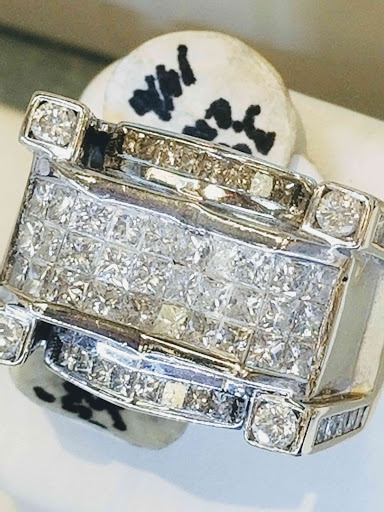 Pawn Shop «Woodbridge Gold & Pawn», reviews and photos, 13572 Jefferson Davis Hwy, Woodbridge, VA 22191, USA