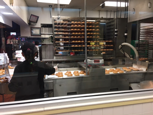Donut Shop «Krispy Kreme», reviews and photos, 2103 Elliston Pl, Nashville, TN 37203, USA