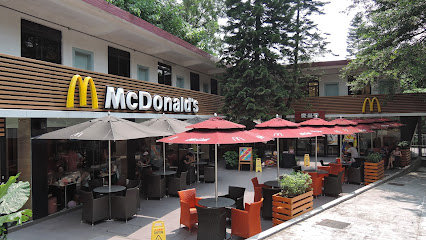 McDonald,s - China, Guangdong Province, Guangzhou, Baiyun, 白云山风景区山顶广场