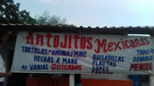 Fonda Antojitos Mexicanos.