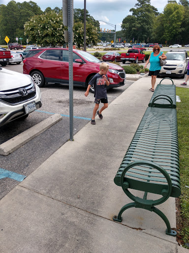 Pet Supply Store «Petco Animal Supplies», reviews and photos, 6720 Fox Centre Pkwy, Gloucester Courthouse, VA 23061, USA