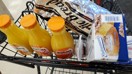 Supermarket «Tops Friendly Market», reviews and photos, 620 Nottingham Rd, Syracuse, NY 13210, USA