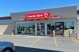 Couche-Tard image