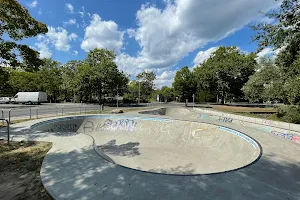 Skatepark Märkisches Viertel image