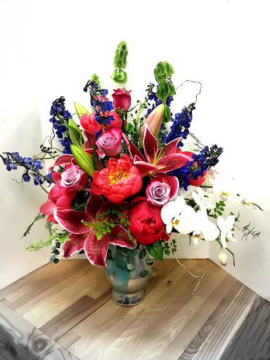 Florist «The Shamrock Flowers & Gifts», reviews and photos, 1520 Coburg Rd, Eugene, OR 97401, USA