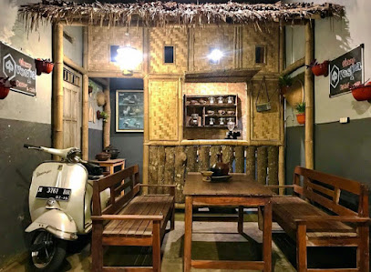 Warung Vespa (WV) Dealer & Cafe