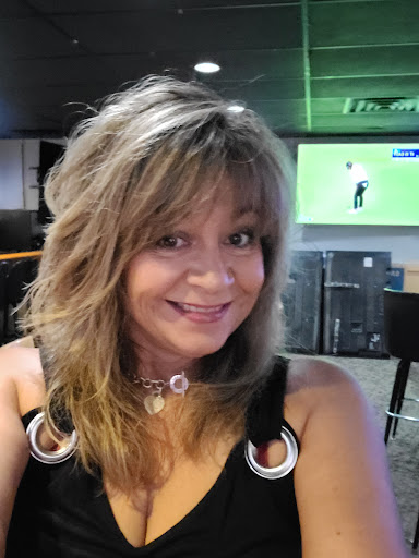 Beauty Salon «Square One Salon & Spa», reviews and photos, 5485 New Albany Rd W, New Albany, OH 43054, USA