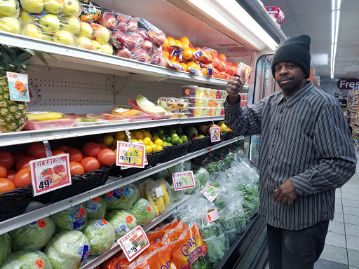Supermarket «Kit Kat Supermarket», reviews and photos, 8330 Harper Ave, Detroit, MI 48213, USA