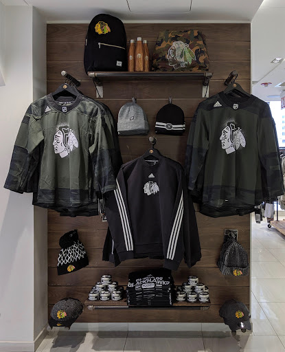 Sportswear Store «Blackhawks Store», reviews and photos, 333 N Michigan Ave, Chicago, IL 60601, USA