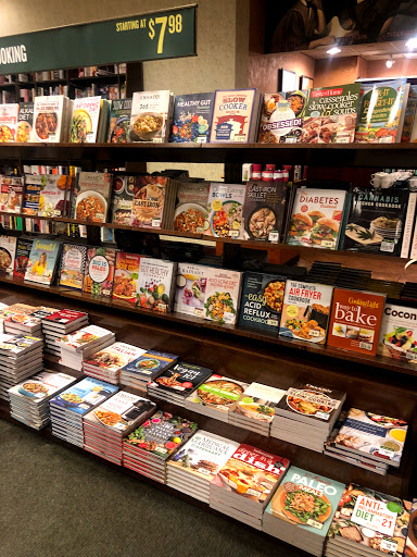Book Store «Barnes & Noble», reviews and photos, 5701 Sunset Dr #196, South Miami, FL 33143, USA