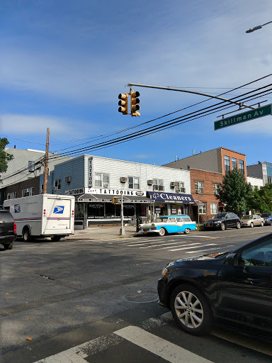 Tattoo Shop «rose tattoo parlour», reviews and photos, 382 Graham Ave, Brooklyn, NY 11211, USA