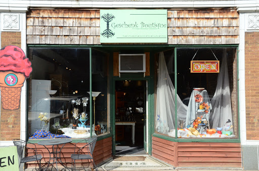 Boutique «Geschenk Boutique», reviews and photos, 228 E Lincoln St, St Joseph, IL 61873, USA