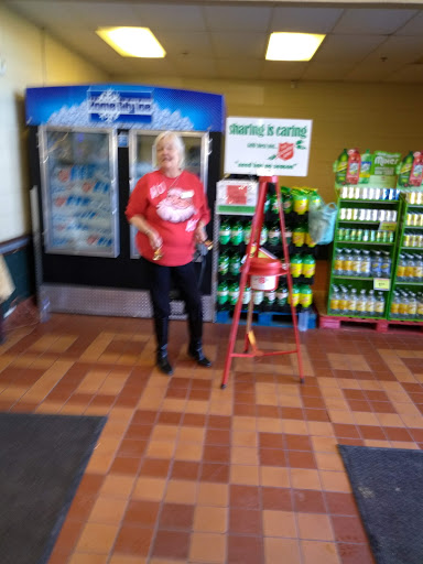 Grocery Store «Daniels Foods Sentry», reviews and photos, 681 Kenosha St, Walworth, WI 53184, USA