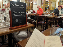 Atmosphère du Restaurant français Le Petit Pontoise à Paris - n°13