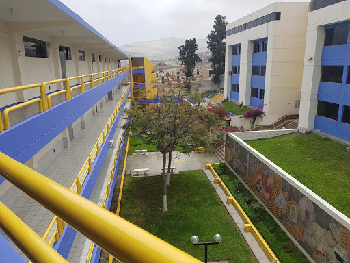 Facultad de derecho Chimbote