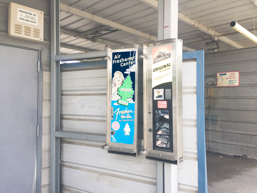 Car Wash «Freeport Self Serve Car Wash», reviews and photos, 2955 Freeport Blvd, Sacramento, CA 95818, USA