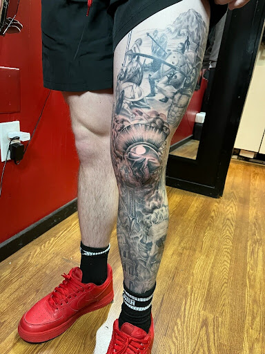 Explore ocean tattoo ideas black and white, creative tattoo ideas in Columbia, available at Nyce Tattoos
