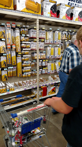Hardware Store «Harbor Freight Tools», reviews and photos, 1756 North Rd SE, Warren, OH 44484, USA