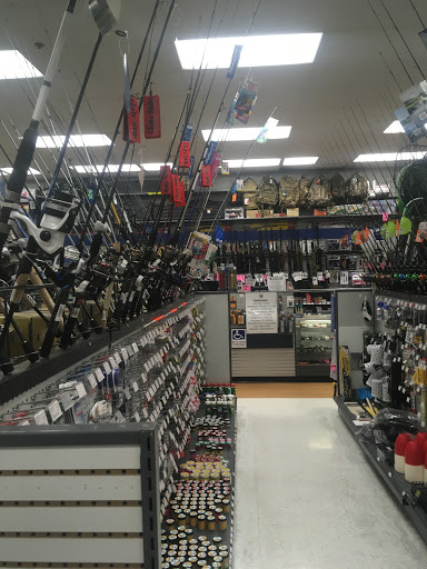 Sporting Goods Store «Big 5 Sporting Goods - Aurora Village», reviews and photos, 1133 N 205th St, Shoreline, WA 98133, USA