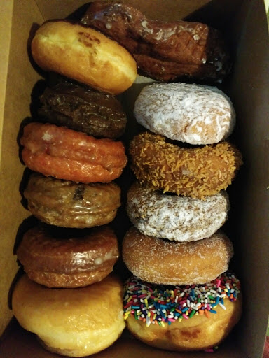 Donut Shop «HoneyDip Donuts», reviews and photos, 4480 Kenny Rd, Columbus, OH 43220, USA