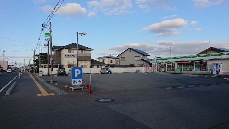 ファミリーマート 秋田新屋扇町店