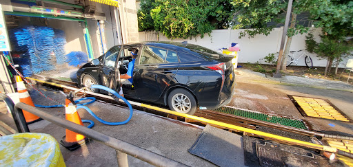 Car Wash «Rainbow Car Wash», reviews and photos, 225 W Old Country Rd, Hicksville, NY 11801, USA