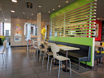 Atmosphère du Restauration rapide McDonald's à Saint-Laurent-des-Arbres - n°1