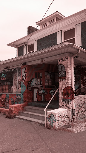 Vaporizer Store «High Life Smoke Shop», reviews and photos, 1525 Central Ave, Charlotte, NC 28205, USA