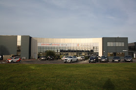 piecesetpneus.com Etrelles