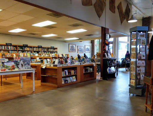 Book Store «Chapters Books and Coffee», reviews and photos, 701 E 1st St, Newberg, OR 97132, USA