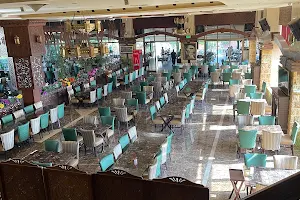 Zuwwadeh Restaurant AMMAN مطعم الزوادة عمان image