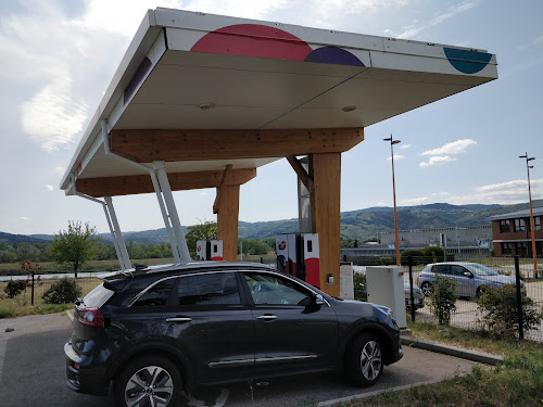 Borne de recharge de véhicules électriques CNR Station de recharge de Bourg-Lès-Valence Bourg-lès-Valence