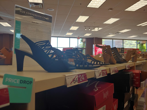 Shoe Store «Famous Footwear», reviews and photos, 1600 28th St, Boulder, CO 80301, USA