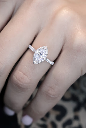 Diamond Dealer «Diamond and Gold Warehouse», reviews and photos, 5757 Alpha Rd #610, Dallas, TX 75240, USA