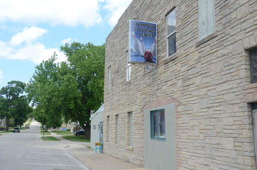 Bowling Alley «Anamosa Bowling Center Inc», reviews and photos, 117 N Ford St, Anamosa, IA 52205, USA
