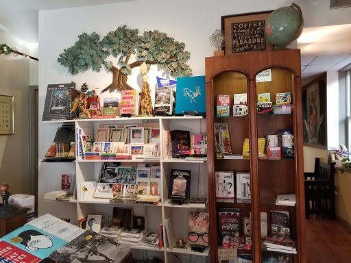 Book Store «Roebling Point Books & Coffee», reviews and photos, 306 Greenup St, Covington, KY 41011, USA