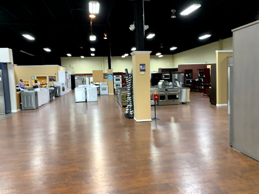 Appliance Store «Sara Appliance & Electronics», reviews and photos, 10516 Katy Fwy E, Houston, TX 77043, USA