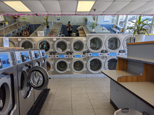 Laundromat «Neighborhood Wash Laundromat», reviews and photos, 3308 W 135th St, Hawthorne, CA 90250, USA