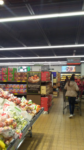 Supermarket «ALDI», reviews and photos, 74 W Rollins Rd, Round Lake, IL 60073, USA