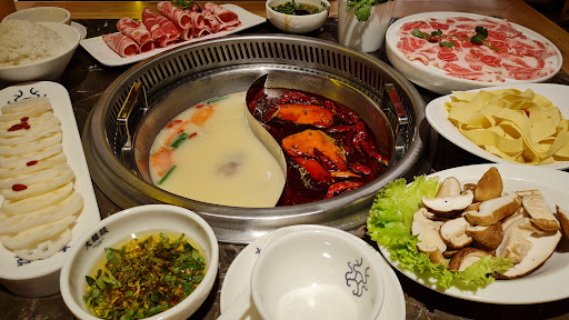 Red Dragon Hot Pot 大龙燚火锅